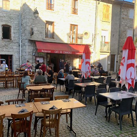 Cafe Du Commerce Genolhac Exterior foto