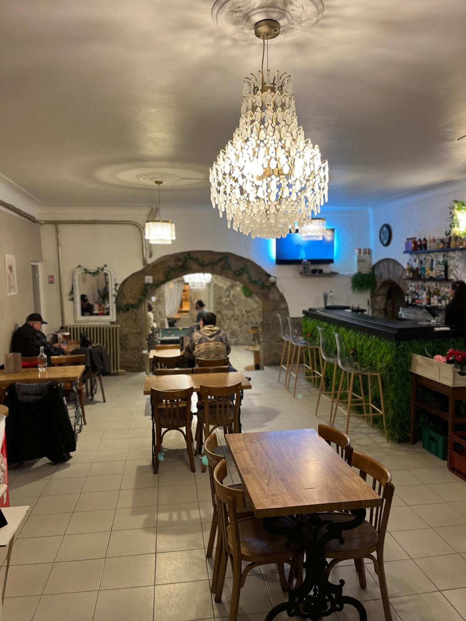 Cafe Du Commerce Genolhac Exterior foto